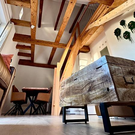 Ferienwohnung Wood World Luxury - Massage - Bergblick - Tranpolin- Parken Markdorf Exterior foto