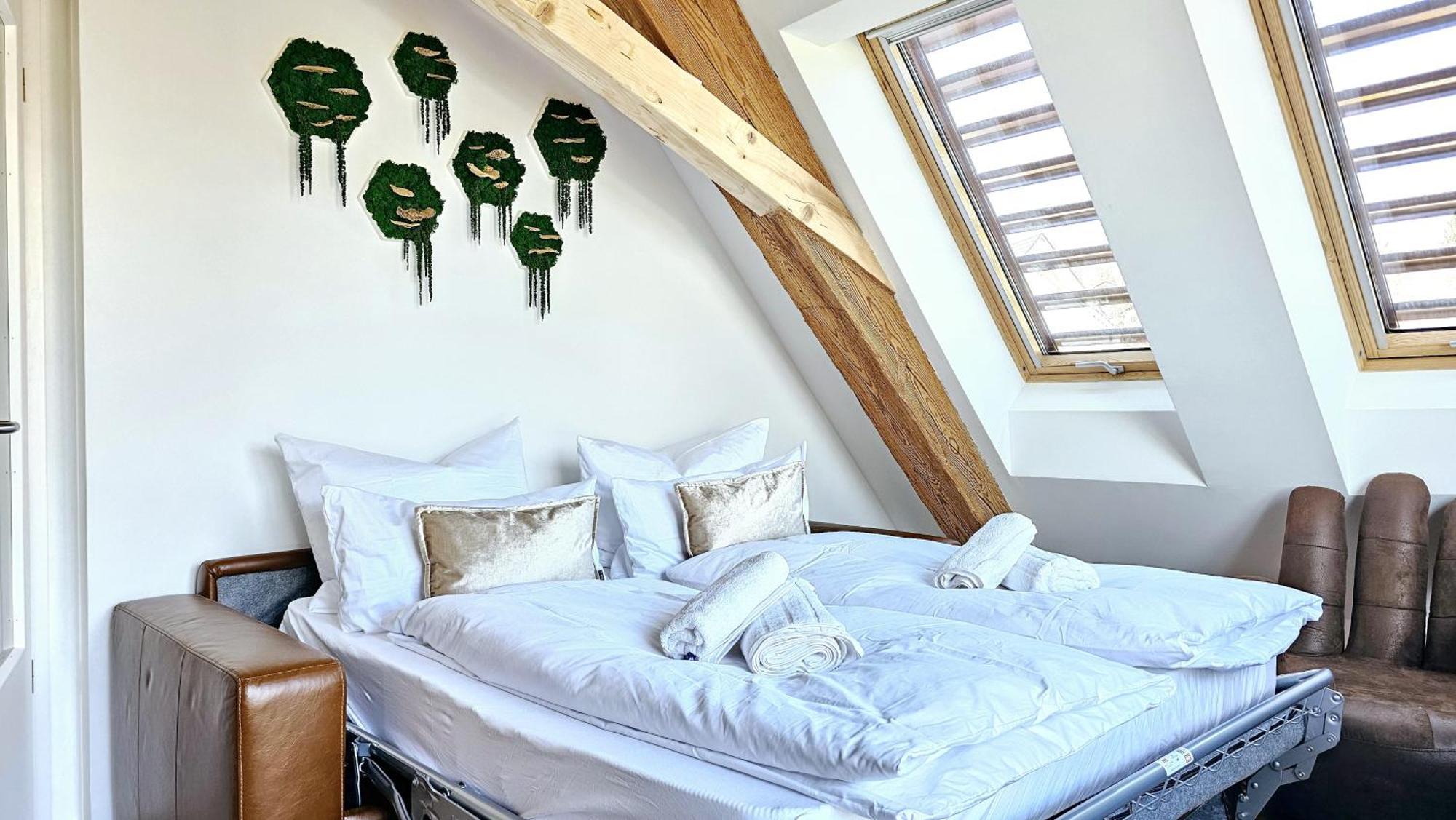 Ferienwohnung Wood World Luxury - Massage - Bergblick - Tranpolin- Parken Markdorf Exterior foto