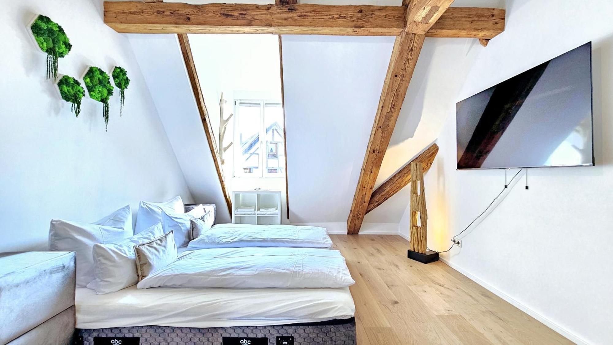 Ferienwohnung Wood World Luxury - Massage - Bergblick - Tranpolin- Parken Markdorf Exterior foto