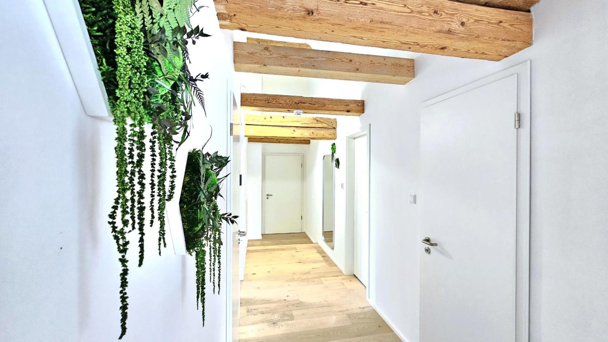 Ferienwohnung Wood World Luxury - Massage - Bergblick - Tranpolin- Parken Markdorf Exterior foto