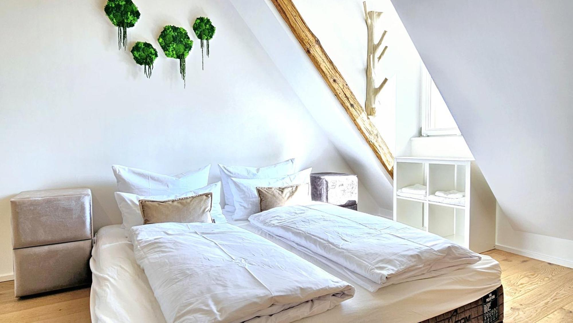 Ferienwohnung Wood World Luxury - Massage - Bergblick - Tranpolin- Parken Markdorf Exterior foto