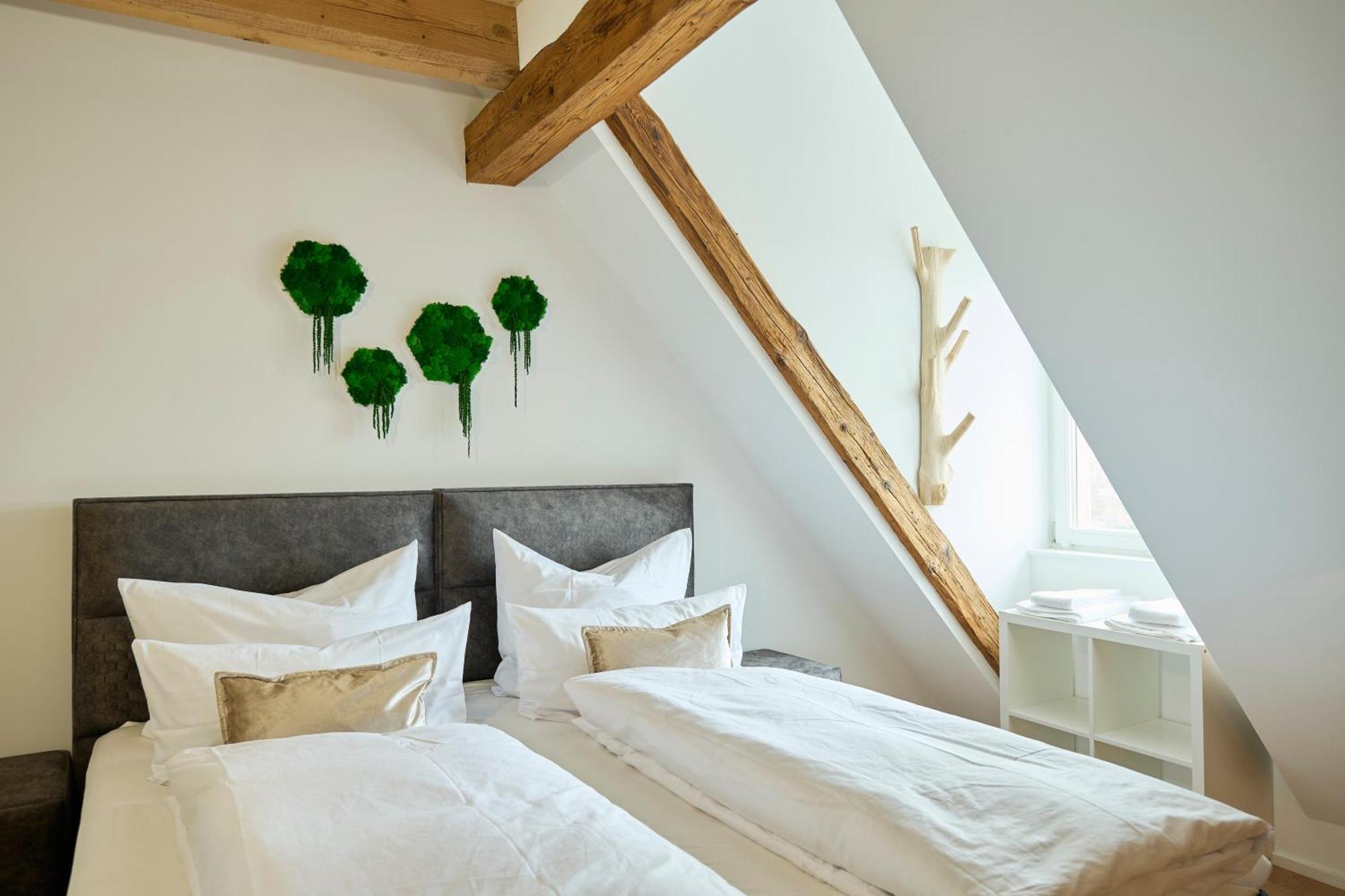 Ferienwohnung Wood World Luxury - Massage - Bergblick - Tranpolin- Parken Markdorf Exterior foto